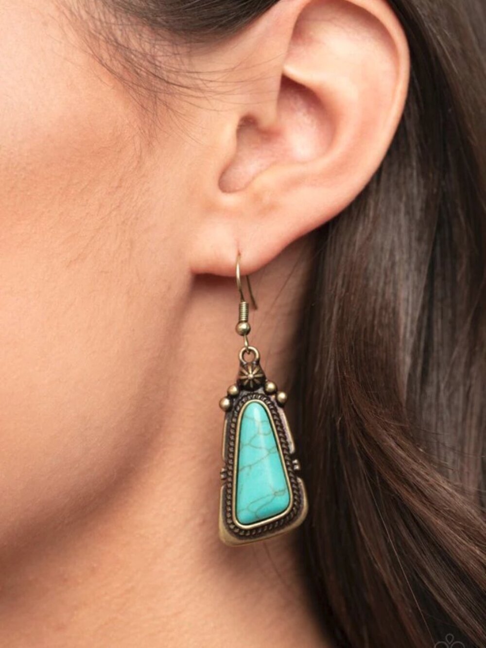 Paparazzi Jewelry Accessories - Sahara Solitude - Brass Earrings - Vintage
